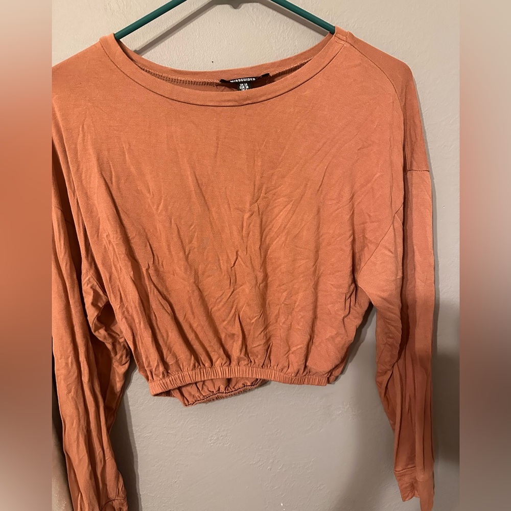 Missguided + Rust Long Sleeve Crop Sweatshirt
